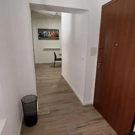 Vigarani Apartment